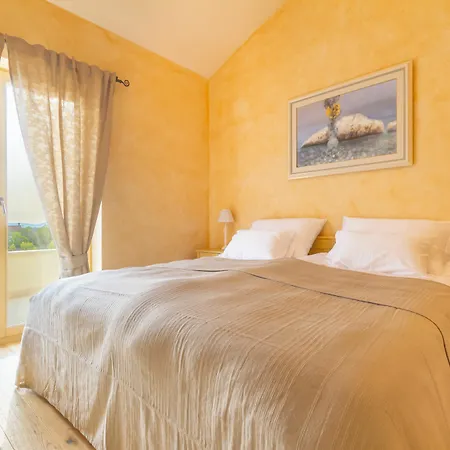 Deluxe Suza Villa *